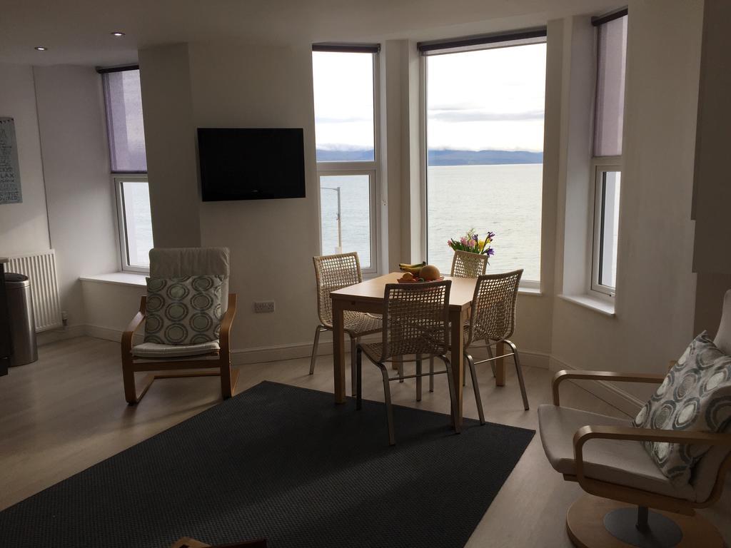 Marine Terrace Apartments Criccieth Eksteriør bilde